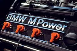 Forr�s: BMW
