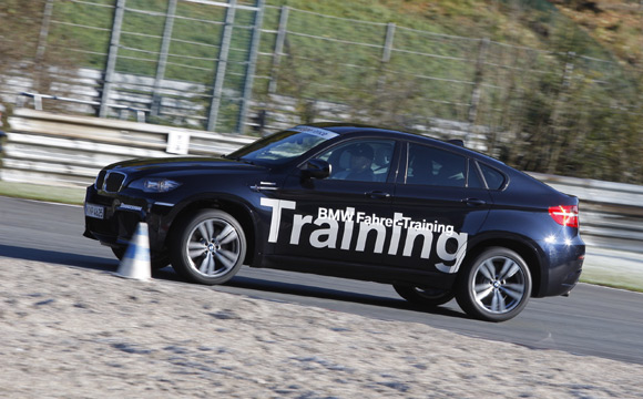Forrás: BMW Forrás: BMW